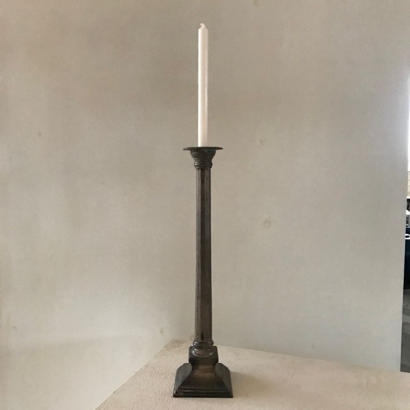 Grote verzilverde kandelaar 