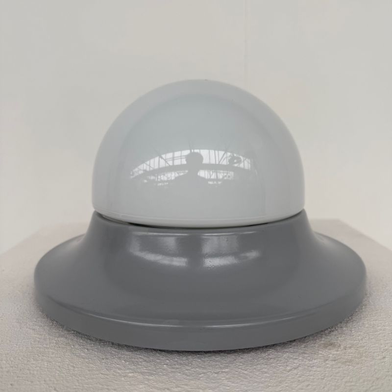 Plafond/wandlamp rond grijs metaal jaren 60/70