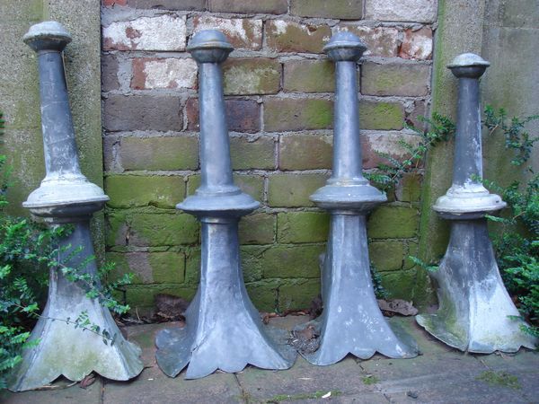 Zinken ornament 3x  uit 1887