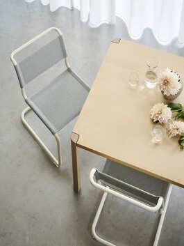 Thonet sledestoel S 33/34 krijgt nieuwe ‘Soft’ look & feel